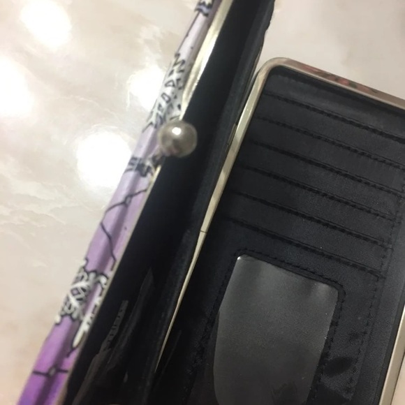 Frozen Wallet - Picture 4 of 6